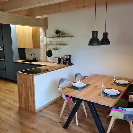 Apartmán Gaestewohnung Storchennest M *